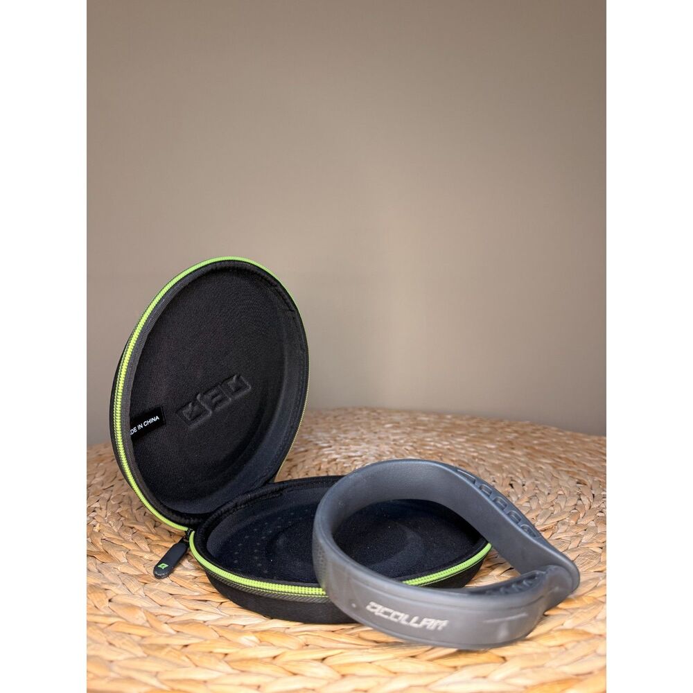 Q-Collar Size 14 with Navy Cover & Case – Includes Sizing Guide